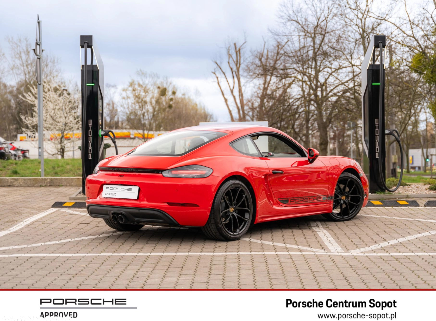 Porsche 718 Cayman cena 399718 przebieg: 3000, rok produkcji 2023 z Żukowo małe 781